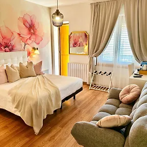 Greta & 2*, Taormina Italien